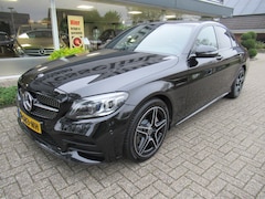 Mercedes-Benz C-klasse - 180 Premium Pack Night/Trekhaak/Camera/AMG