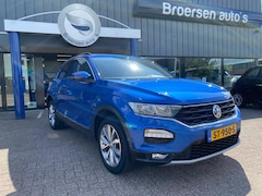 Volkswagen T-Roc - 1.0 TSI 115pk T-Roc Style met 17", DAB en App-Connect
