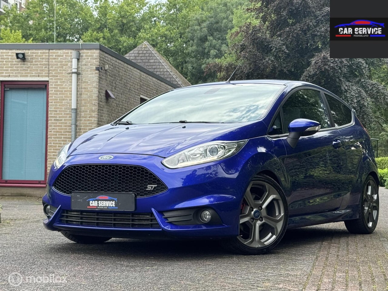 Ford Fiesta - 1.6 ST2/220PK/LED/NAVI/STLVW/PDC/NETTE STAAT - AutoWereld.nl