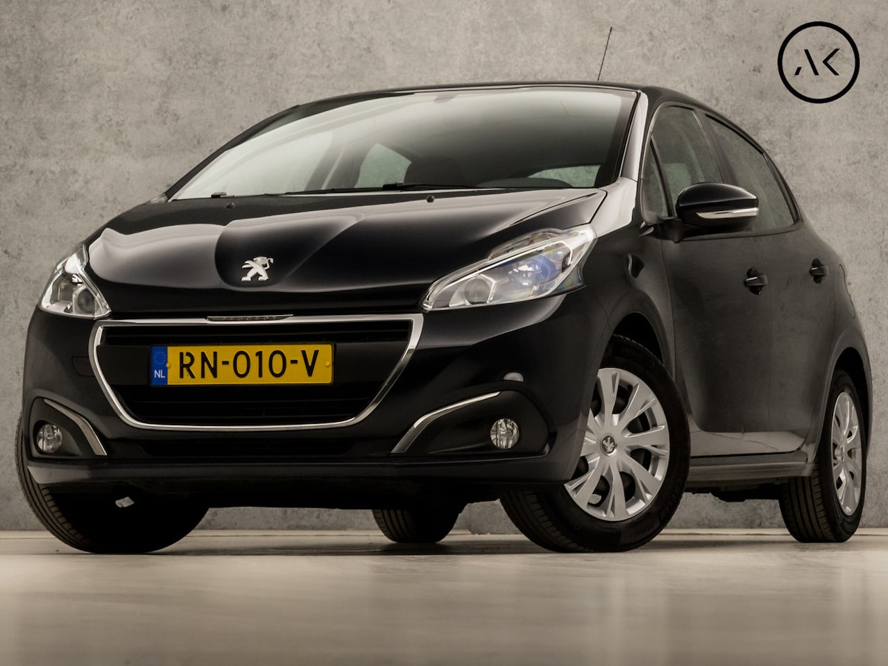 Peugeot 208 - 1.2 PureTech Sport (APPLE CARPLAY, NAVIGATIE, CRUISE, DAB+, SPORTSTOELEN, PARKEERSENSOREN, - AutoWereld.nl