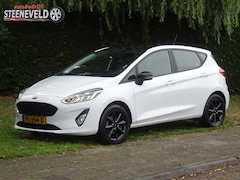 Ford Fiesta - 1.1 Trend White Black Edition met Nieuwe Distributieriem