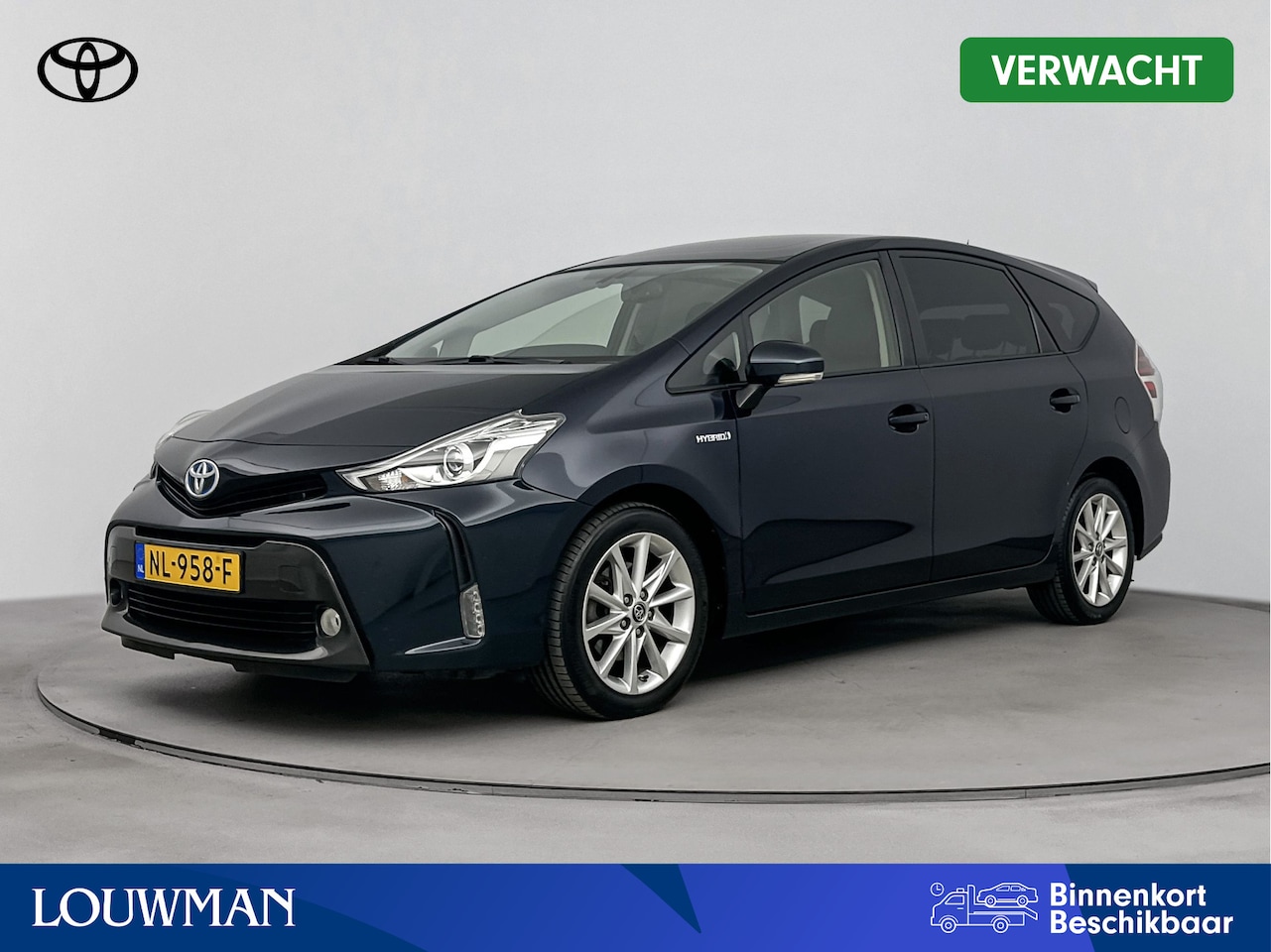 Toyota Prius - 1.8 SkyView Edition | Lederen bekleding | Stoelverwarming | Navigatie | Panoramadak | - AutoWereld.nl