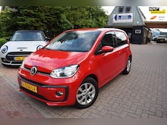 Volkswagen Up! - 1.0 BMT move up 5 DEURS /CRUISECONTROL/AIRCO/PDC/LMW 14 INCH/STOEL VERWARMING/4 SEIZOENBAN
