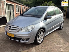 Mercedes-Benz B-klasse - 200 NIEUWE APK 06-2026 LAGE KM-Stand