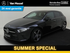 Mercedes-Benz A-klasse - 180 Keyless / Parkeercamera / Privacy Glass / Sfeerverlichting / Stoelverwarming / Nightpa
