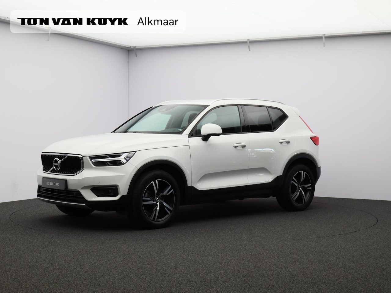 Volvo XC40 - 1.5 T3 Automaat Momentum Pro / Verwarmbare voorstoelen / Trekhaak / Verwarmbare voorruit / - AutoWereld.nl