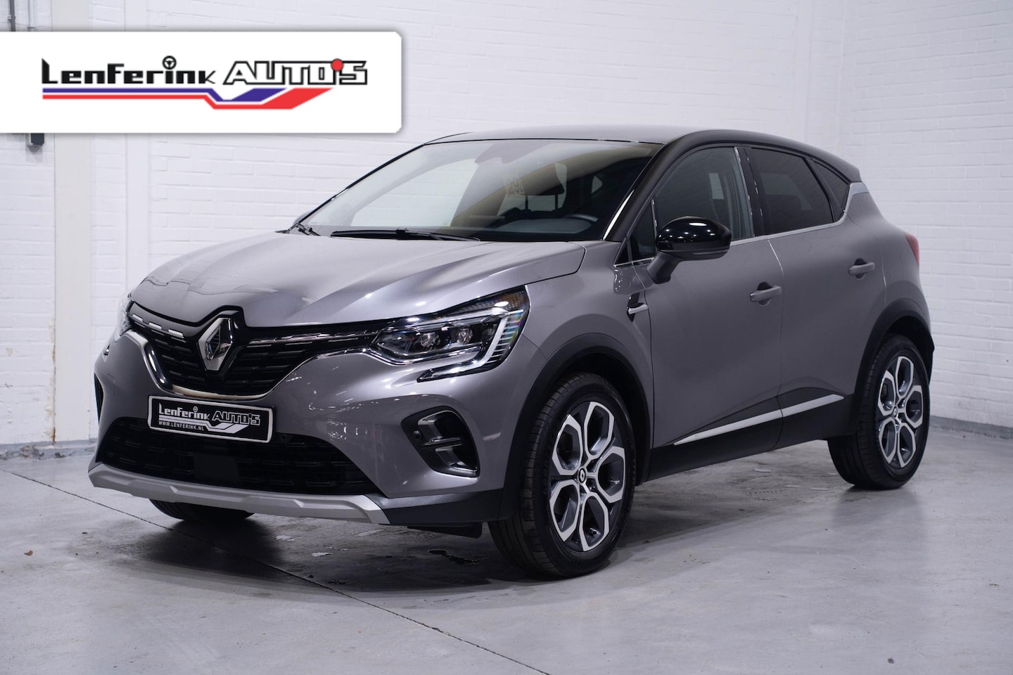 Renault Captur - 1.3 mild hybrid 160 iconic navigatie digi-cockpit stoelverwarming rondom camera PDC v+a DA - AutoWereld.nl