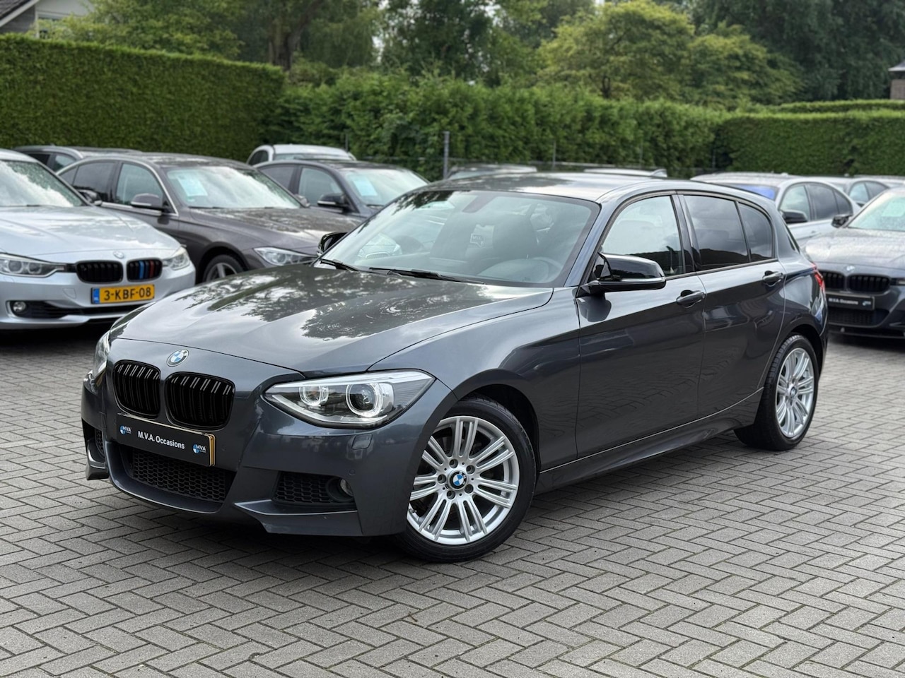 BMW 1-serie - 116i High Executive M sport|Nieuwe Ketting + Klepseals|Groot navigatie|Climate control|Cru - AutoWereld.nl