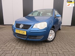 Volkswagen Polo - 1.4-16V Optive