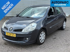 Renault Clio - 1.2-16V Special Line AIRCO , LAGE KM STAND, DISTRIBUTIE VV