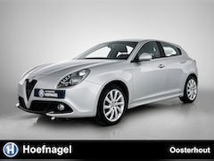 Alfa Romeo Giulietta - 1.4 Turbo MultiAir Automaat | Lederen Bekleding | Climate Control | Trekhaak | Parkeersens