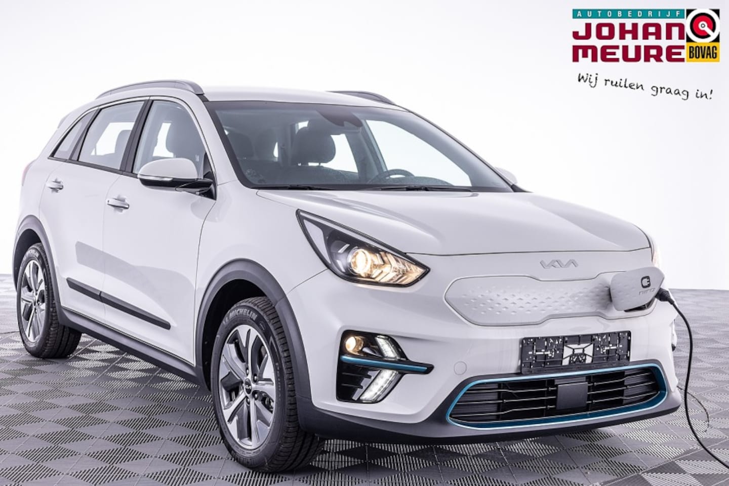 Kia e-Niro - Edition 64 kWh | Half LEDER | ECC | PDC | CARPLAY - AutoWereld.nl