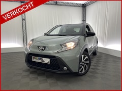 Toyota Aygo X - 1.0 VVT-i S-CVT Envy Automaat | Apple Carplay | Camera | ACC | DAB | Verwarmde Voorstoelen