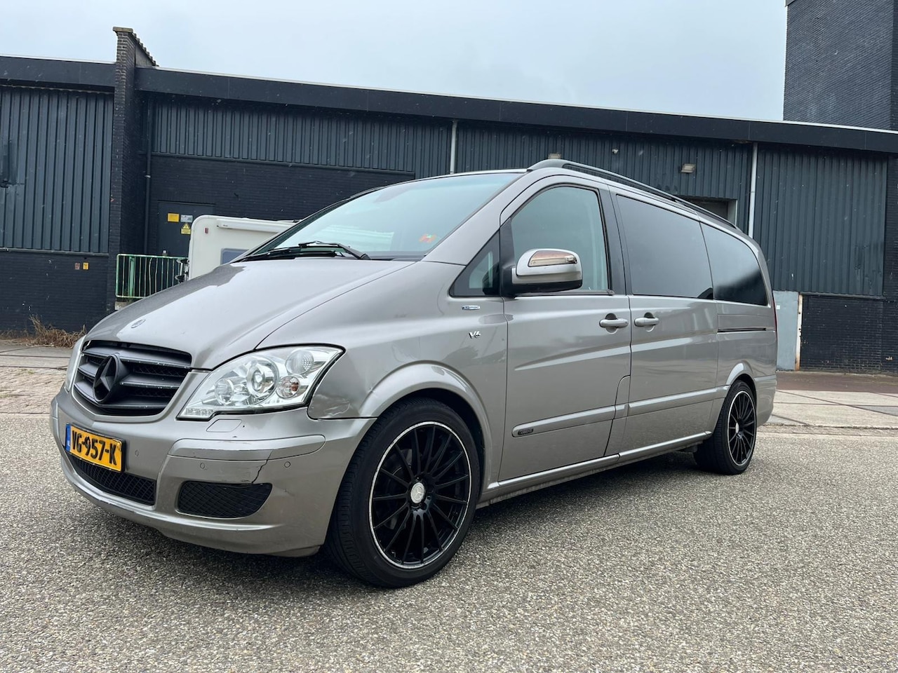 Mercedes-Benz Viano - 3.0 CDI Ambiente Edition DC Lang 3.0 CDI Ambiente Edition DC Lang - AutoWereld.nl