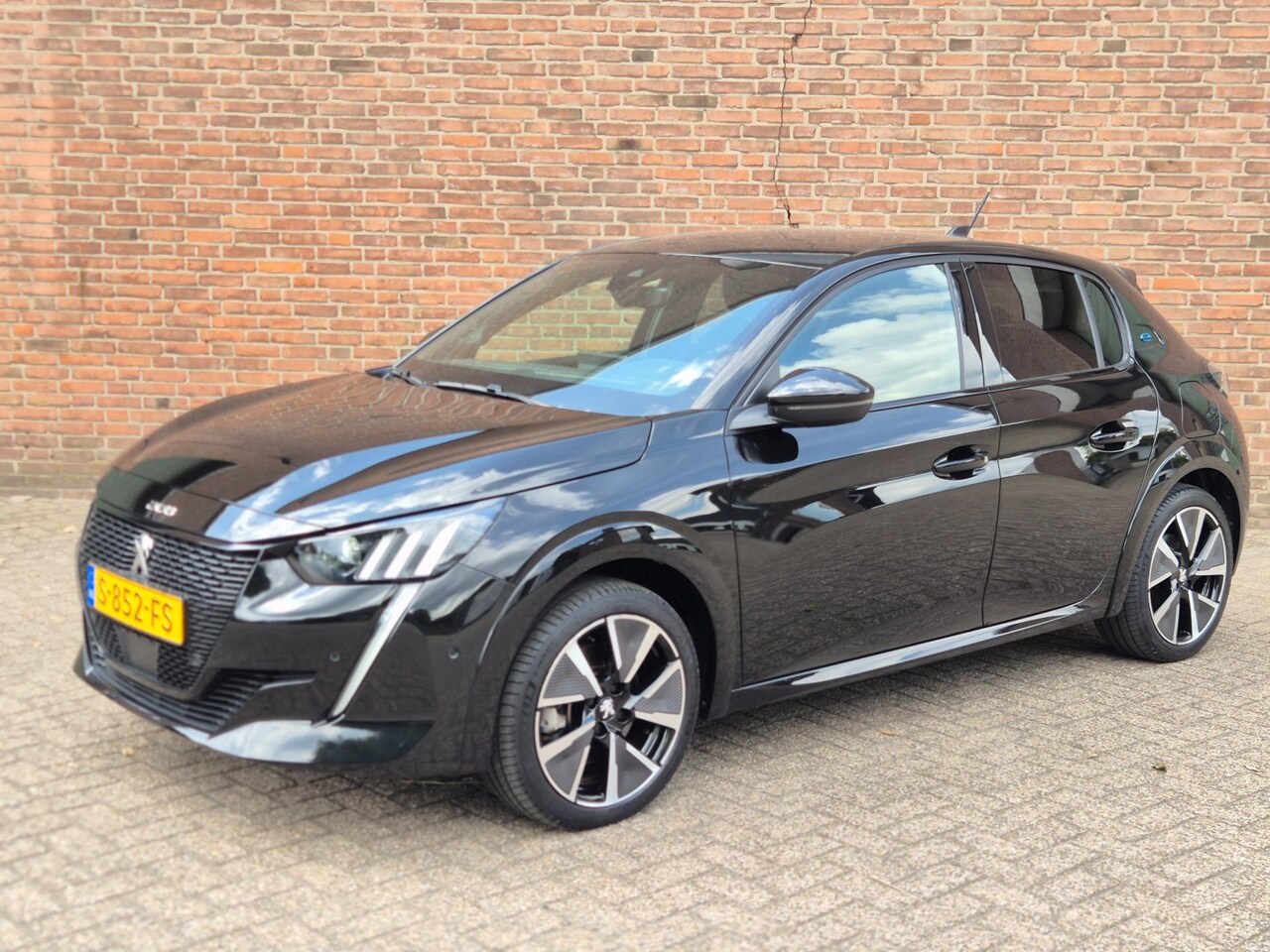 Peugeot e-208 - EV GT Pack 50 kWh - AutoWereld.nl