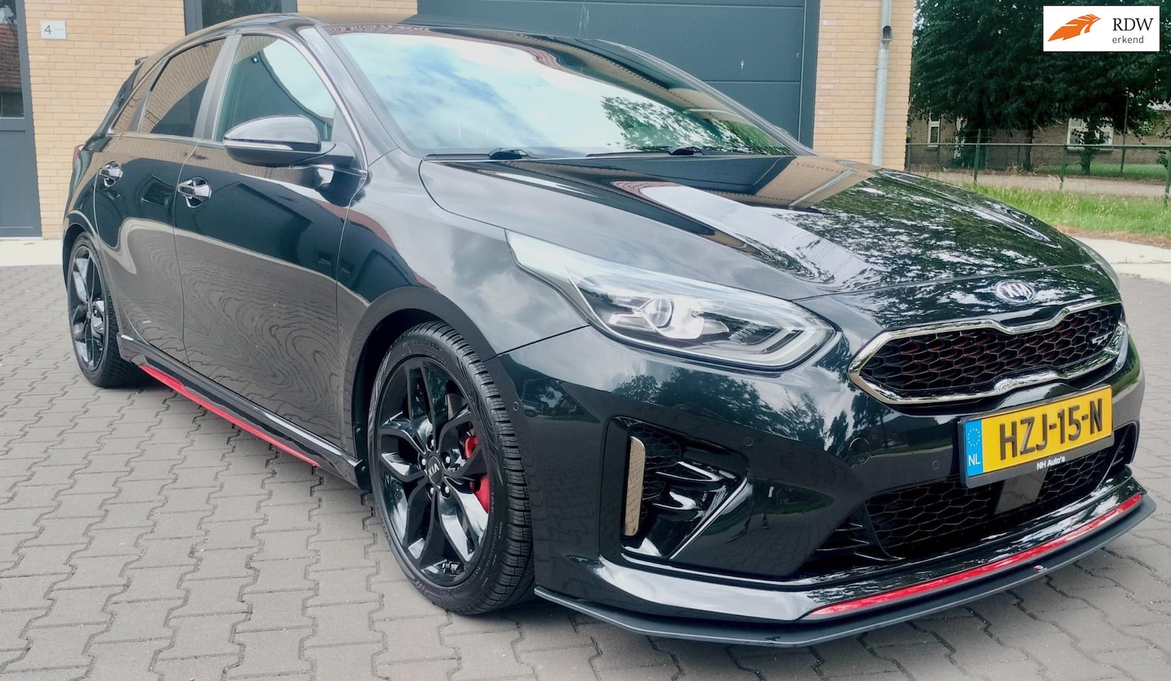 Kia Cee'd - CEED 1.6 T-GDi GT 204PK Volle Auto CarPlay Stuur Verwarming - AutoWereld.nl