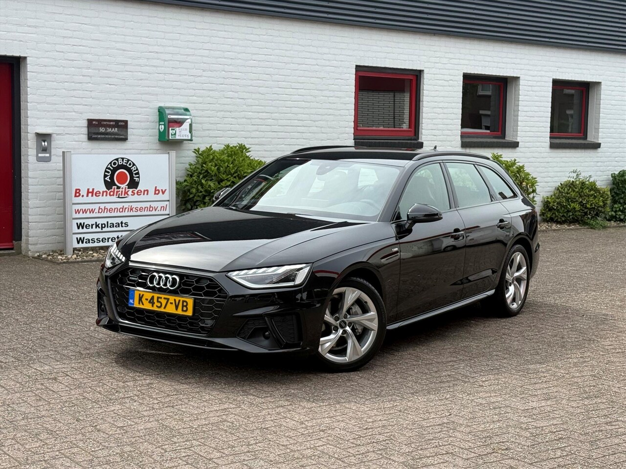 Audi A4 Avant - 2.0 TFSI 211pk quattro S Edition/ Premium sportstoelen met massage/ Adaptieve demping/ Ban - AutoWereld.nl