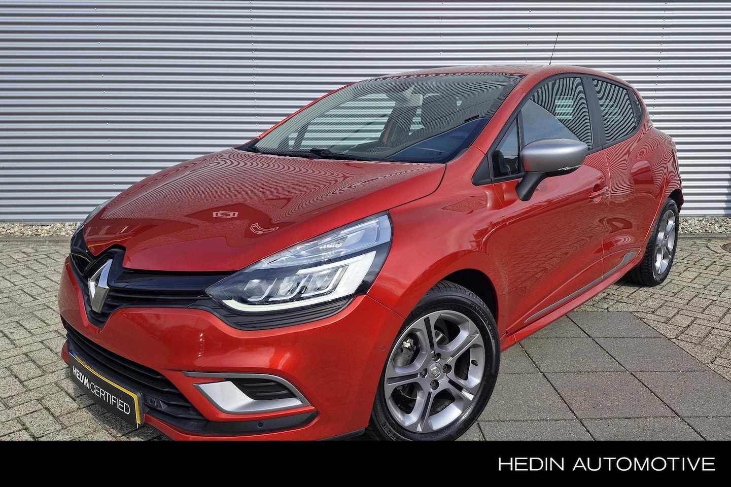 Renault Clio - TCe 90 GT-Line | Sportstoelen | R-Link navigatie | LED verlichting | Cruise Control - AutoWereld.nl