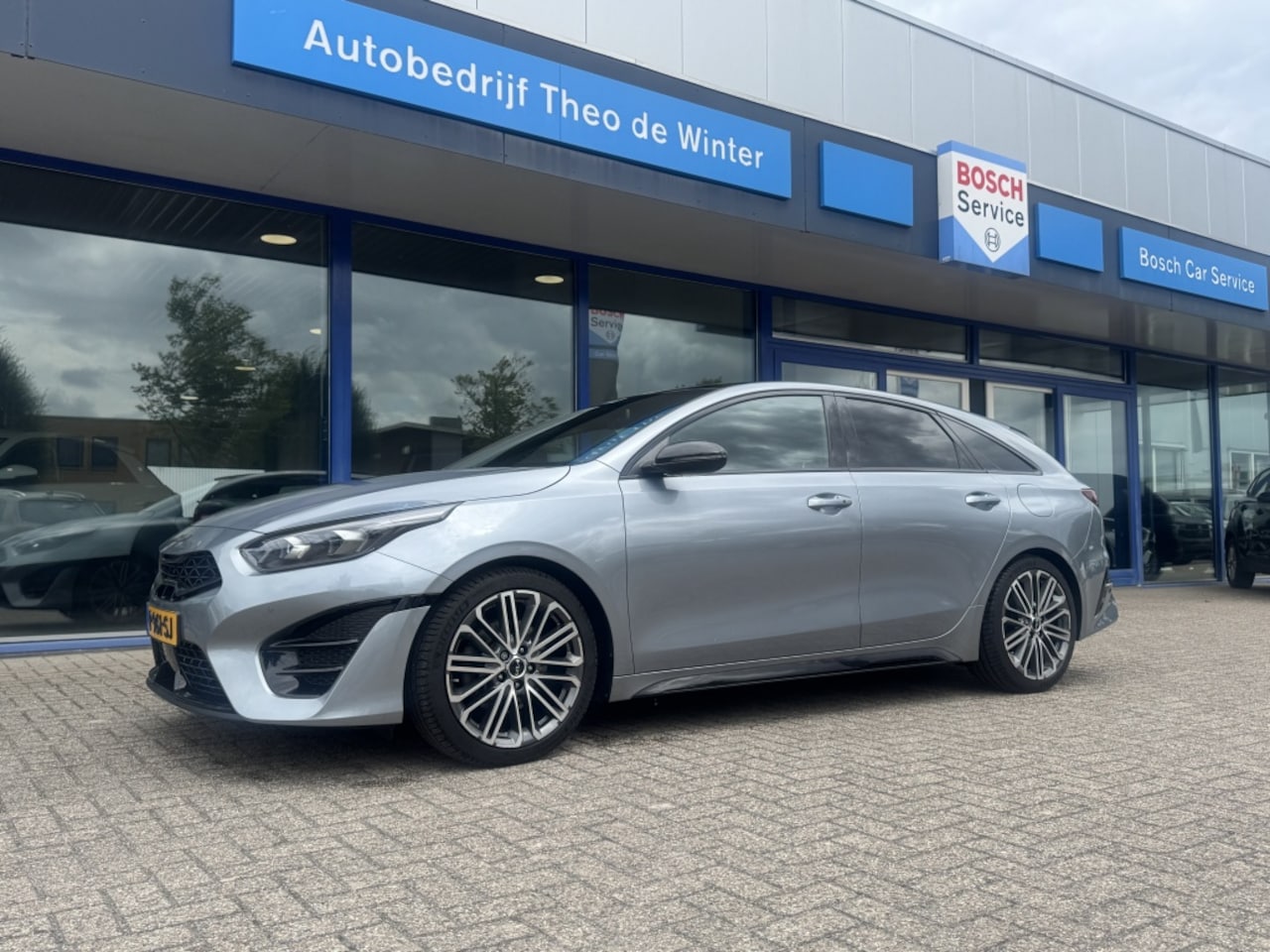 Kia Pro cee'd - 1.5 T-GDi GT-PlusLine| Panoramadak, JBL Audio, Camera, CarPlay - AutoWereld.nl