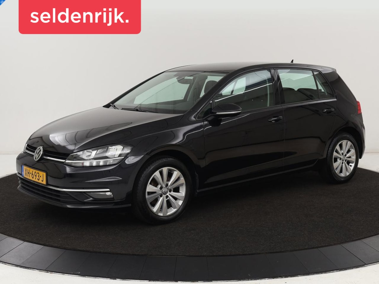 Volkswagen Golf - 1.0 TSI Comfortline | Navigatie | Apple Carplay | Parkeerhulp | - AutoWereld.nl