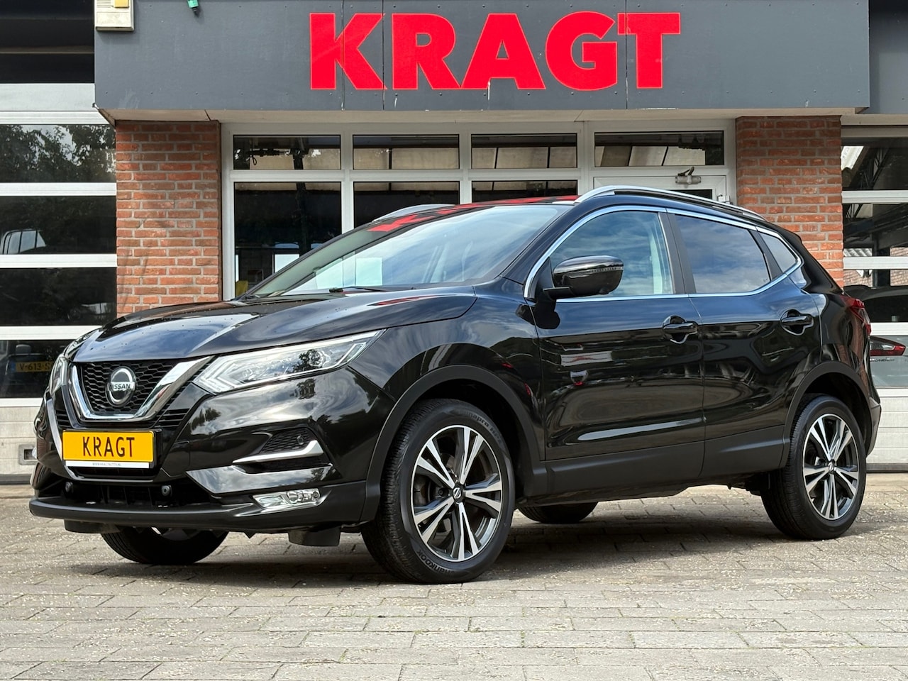 Nissan Qashqai - Tekna 1.3 DIG-T 140 pk - LED - Panoramadak - 360 camera - zeer compleet! - AutoWereld.nl
