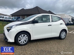 Toyota Aygo - 1.0 VVT-i x-fun 5 deurs airco nieuwstaat