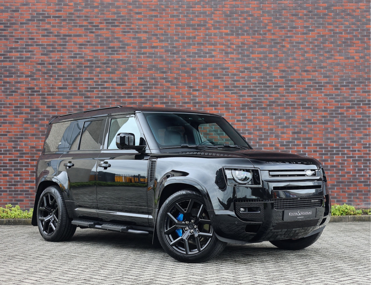 Land Rover Defender 110 - P400e X-Dynamic HSE | Urban - Pano - Trekhaak - HUD - AutoWereld.nl