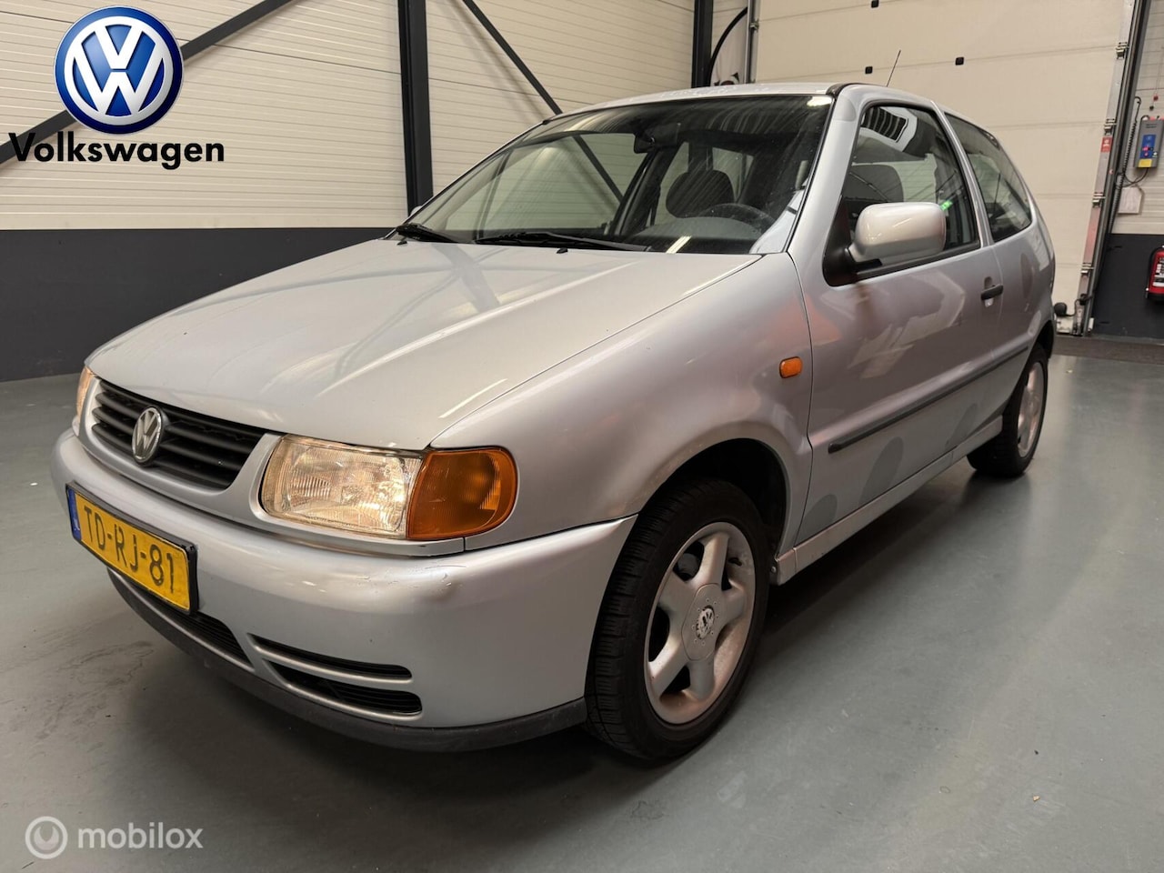 Volkswagen Polo - 1.6 75PK LM-velgen|Stuurbekrachtiging - AutoWereld.nl