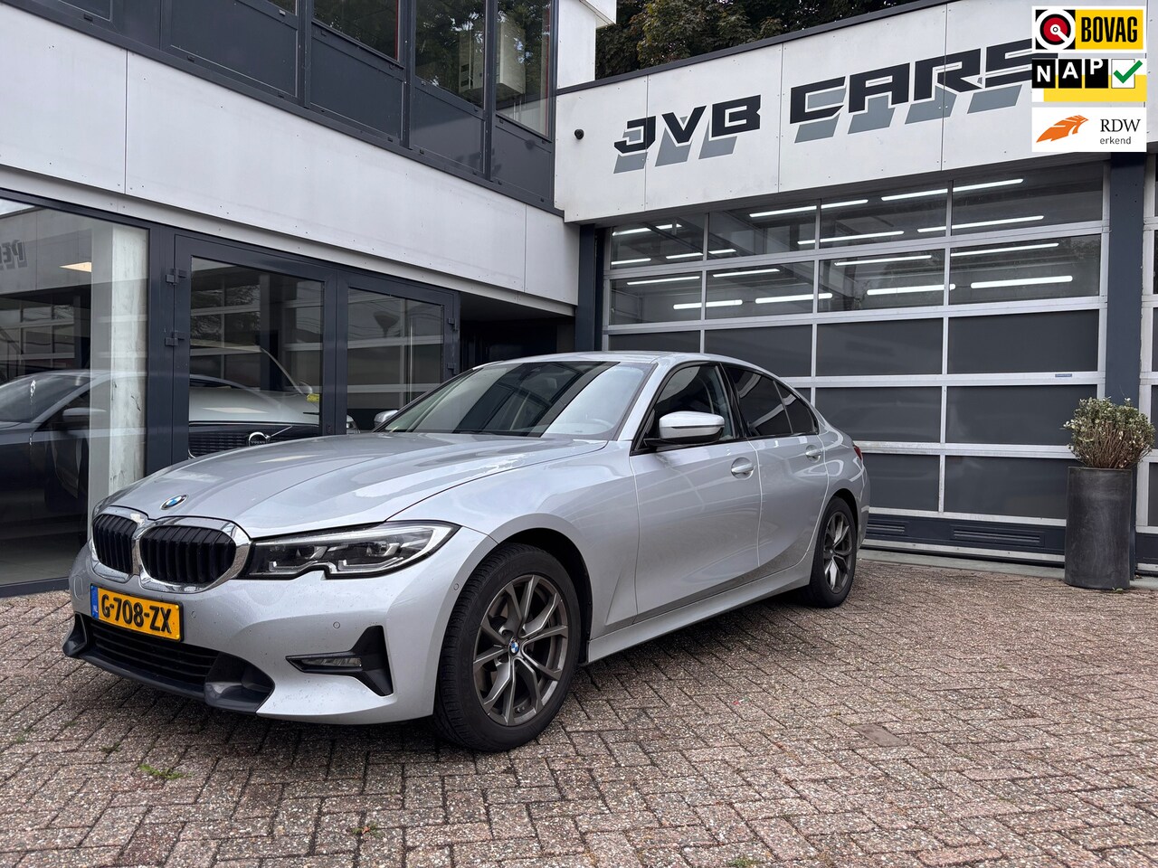 BMW 3-serie - 320i High Executive Edition 320i High Executive Edition - AutoWereld.nl