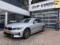 BMW 3-serie - 320i High Executive Edition