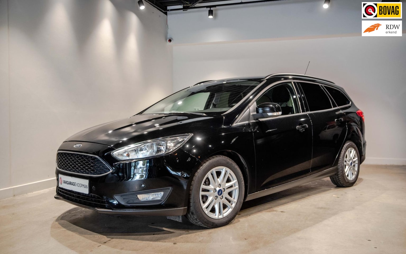Ford Focus Wagon - Ford Focus Wagon 1.0 Titanium (Nieuwe Motor) - AutoWereld.nl