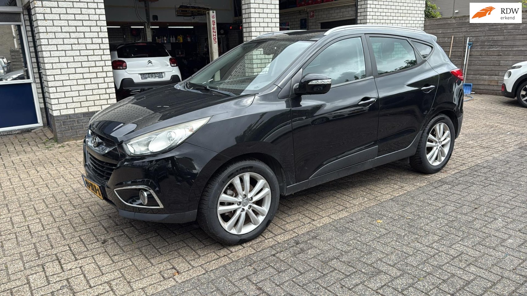 Hyundai ix35 - 2.0i i-Catcher Inruil Koopje Pano Navi Camera - AutoWereld.nl