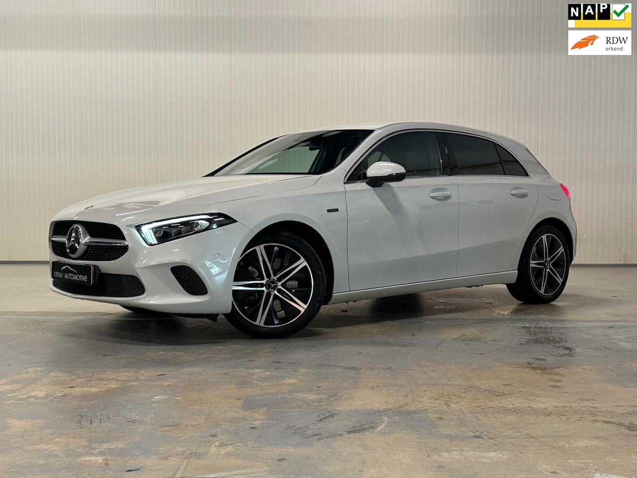 Mercedes-Benz A-klasse - 250 e | HYBRIDE | STOELVERKOELING | AMBIANCE LIGHTS | LED - AutoWereld.nl