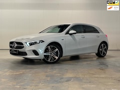 Mercedes-Benz A-klasse - 250 e | HYBRIDE | STOELVERKOELING | AMBIANCE LIGHTS | LED
