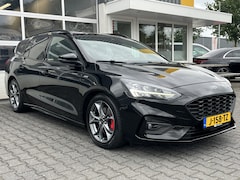 Ford Focus Wagon - 2.0 EcoBlue Automaat ST Line X Business Winterpack Elek. achterklep Apple Carplay/Android