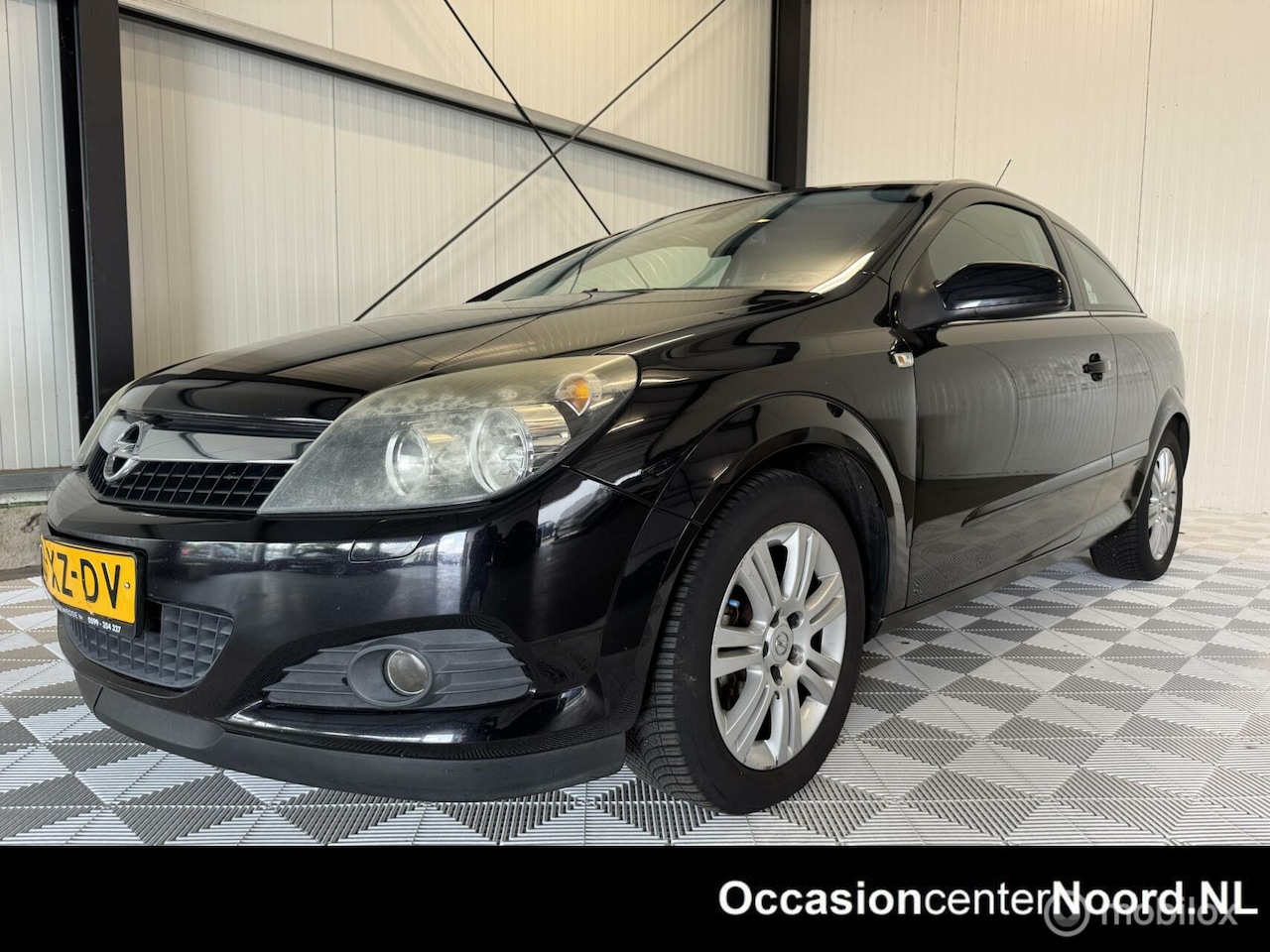 Opel Astra GTC - 1.8 Business | Automaat | NAP | Leer - AutoWereld.nl