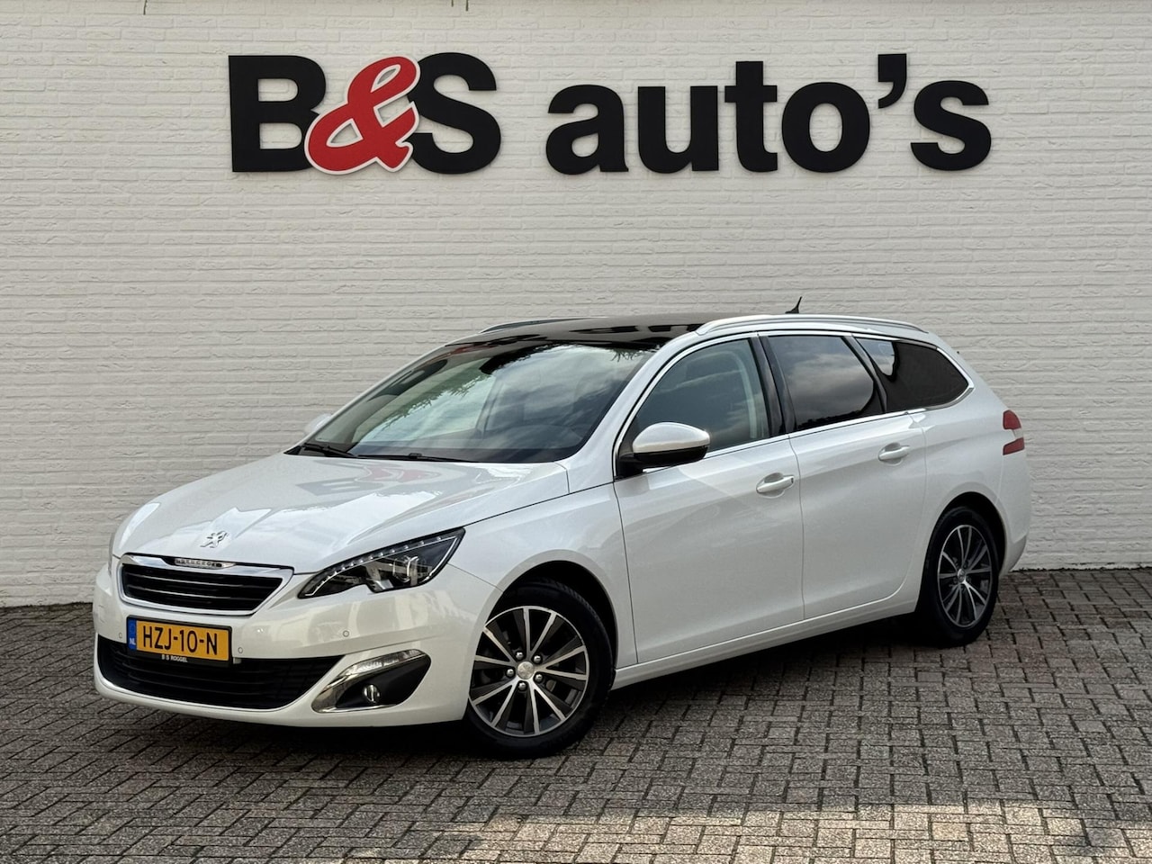 Peugeot 308 - 1.2 PureTech Blue Lease Premium Cruise control Climate control LED Panoramadak Parkeersens - AutoWereld.nl