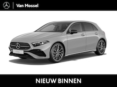Mercedes-Benz A-klasse - 250e Business Solution AMG-Line / Stoelverwarming / 360Graden-Camera / Panaroma-schuifdak