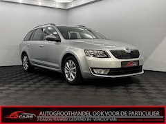 Skoda Octavia Combi - 1.2 TSI Greentech Ambition Businessline Clima, Parkeersensoren, Navi, Cruise control, A st