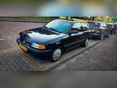 Opel Astra - 1.4i Young APK tot 10-2026 (evt te ruilen tegen een Ford Focus of Mondeo)
