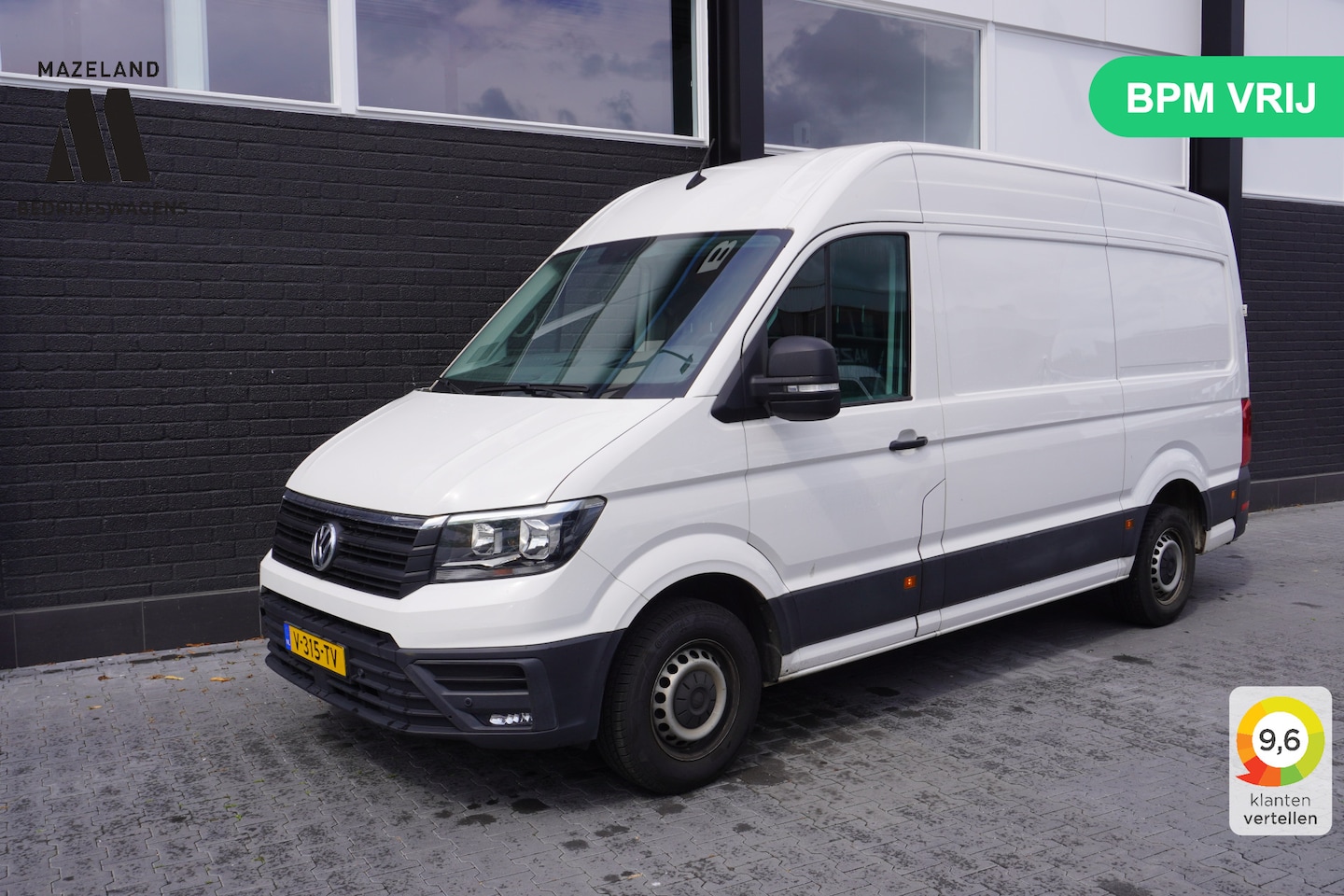 Volkswagen Crafter - 2.0 TDI 140PK L3H3 EURO 6 - Airco - Navi - Cruise - PDC - €15.900,- Excl. - AutoWereld.nl
