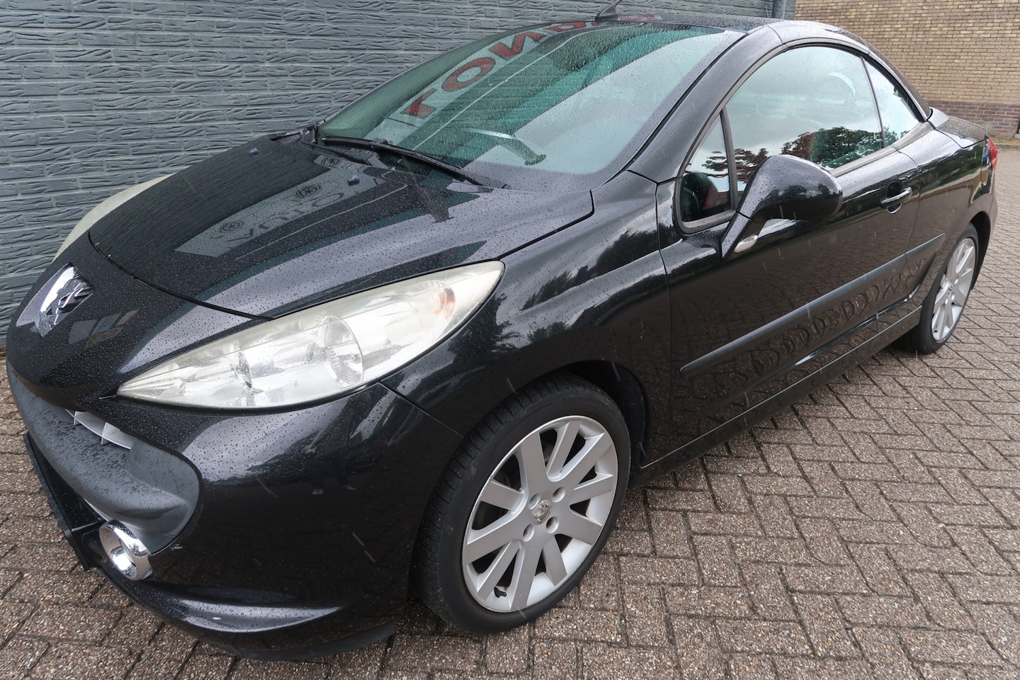 Peugeot 207 CC - 1.6-16V T Sport Vanaf 2019 bij ons in onderhoud geweest - AutoWereld.nl