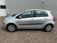 Toyota Yaris - 1.3 VVTi Sol MMT