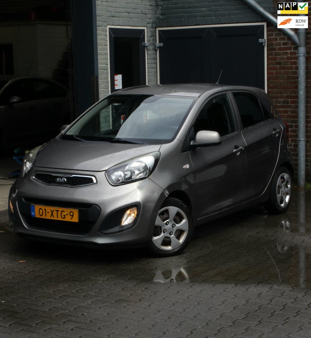 Kia Picanto - 1.0 CVVT Comfort Pack 1.0 CVVT Comfort Pack - AutoWereld.nl