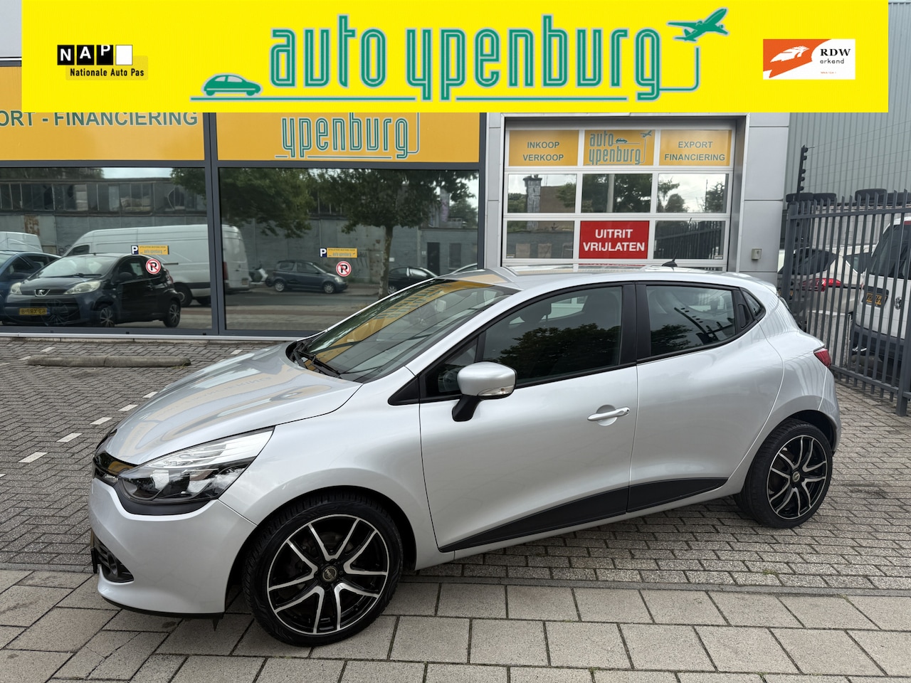 Renault Clio - 1.2 16V * 86.614 Km * Navi * Airco * Cruise Control * - AutoWereld.nl