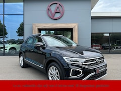 Volkswagen T-Roc - 1.5 TSI 150pk DSG Style Carplay | Camera | Keyless | Elek. Achterklep | Rijklaar incl. gar