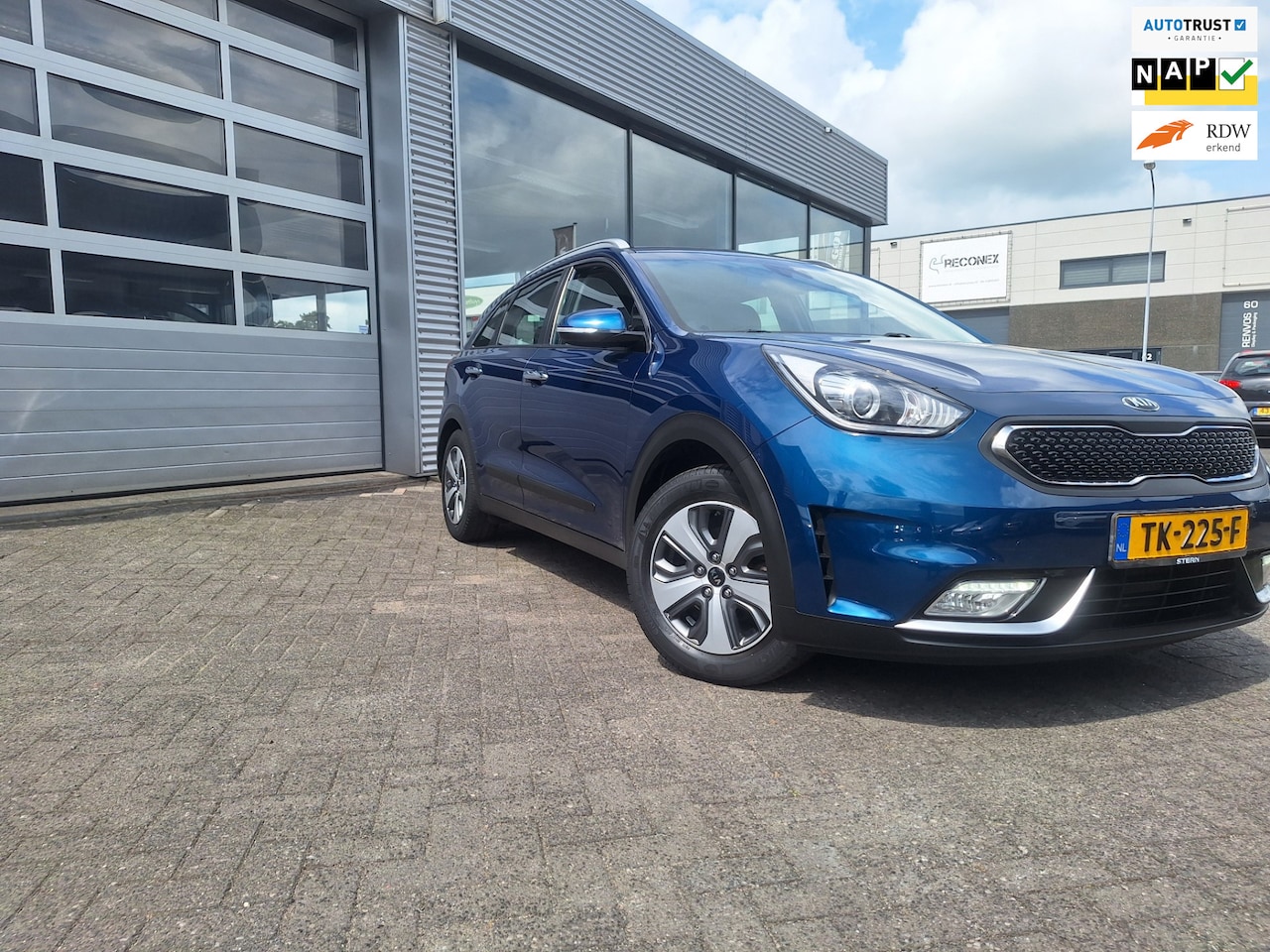 Kia Niro - 1.6 GDi Hybrid DynamicLine*A rij Camera Navigatie*Trekhaak*Dealer onderhouden*Topstaat!!* - AutoWereld.nl
