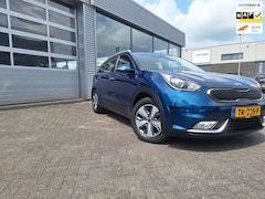 Kia Niro - 1.6 GDi Hybrid DynamicLine*A rij Camera Navigatie*Trekhaak*Dealer onderhouden*Topstaat