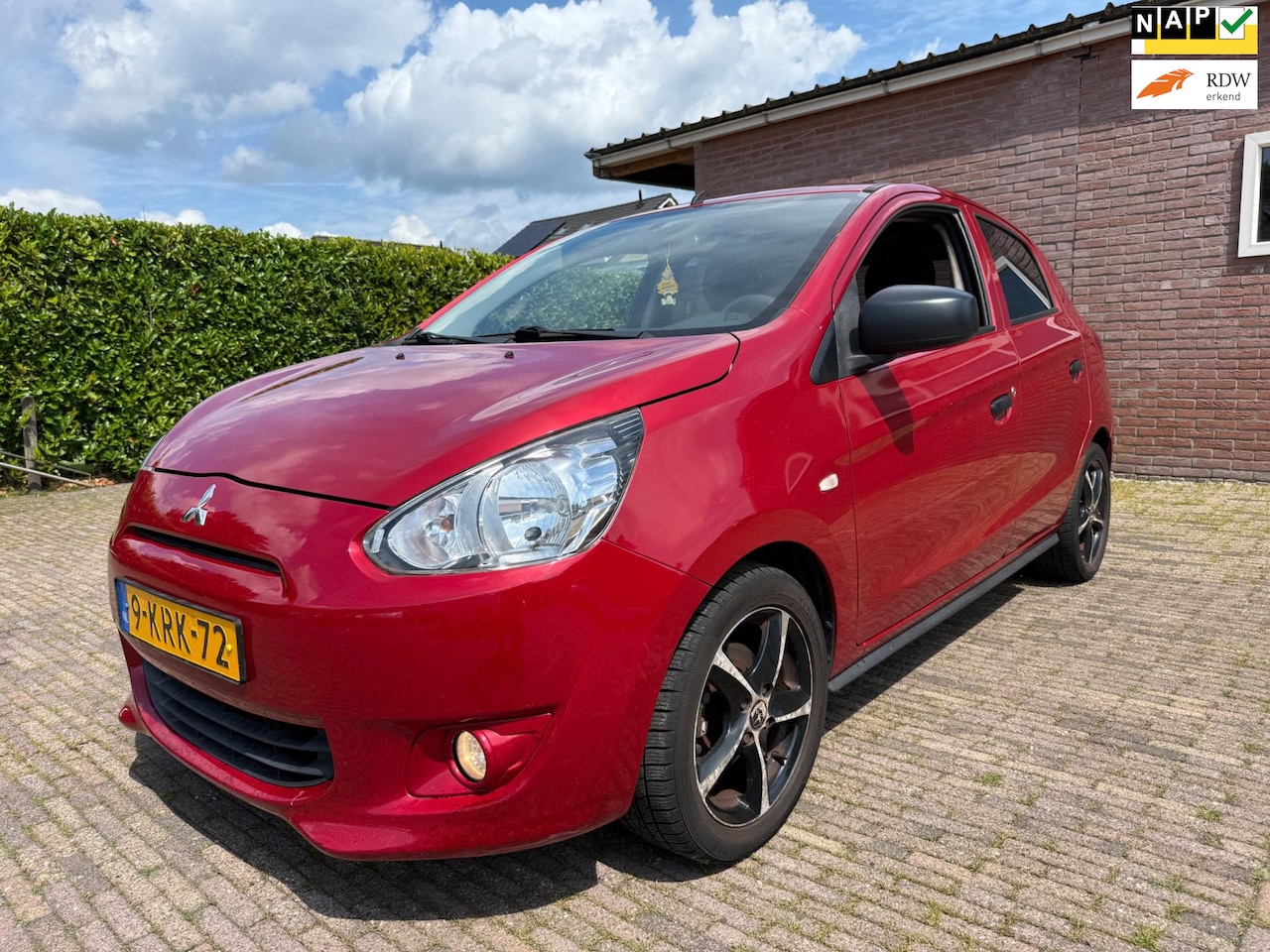Mitsubishi Space Star - 1.0 Inform Airco 5 drs APK 27-2-2026 lmv nieuwe distr.ketting - AutoWereld.nl