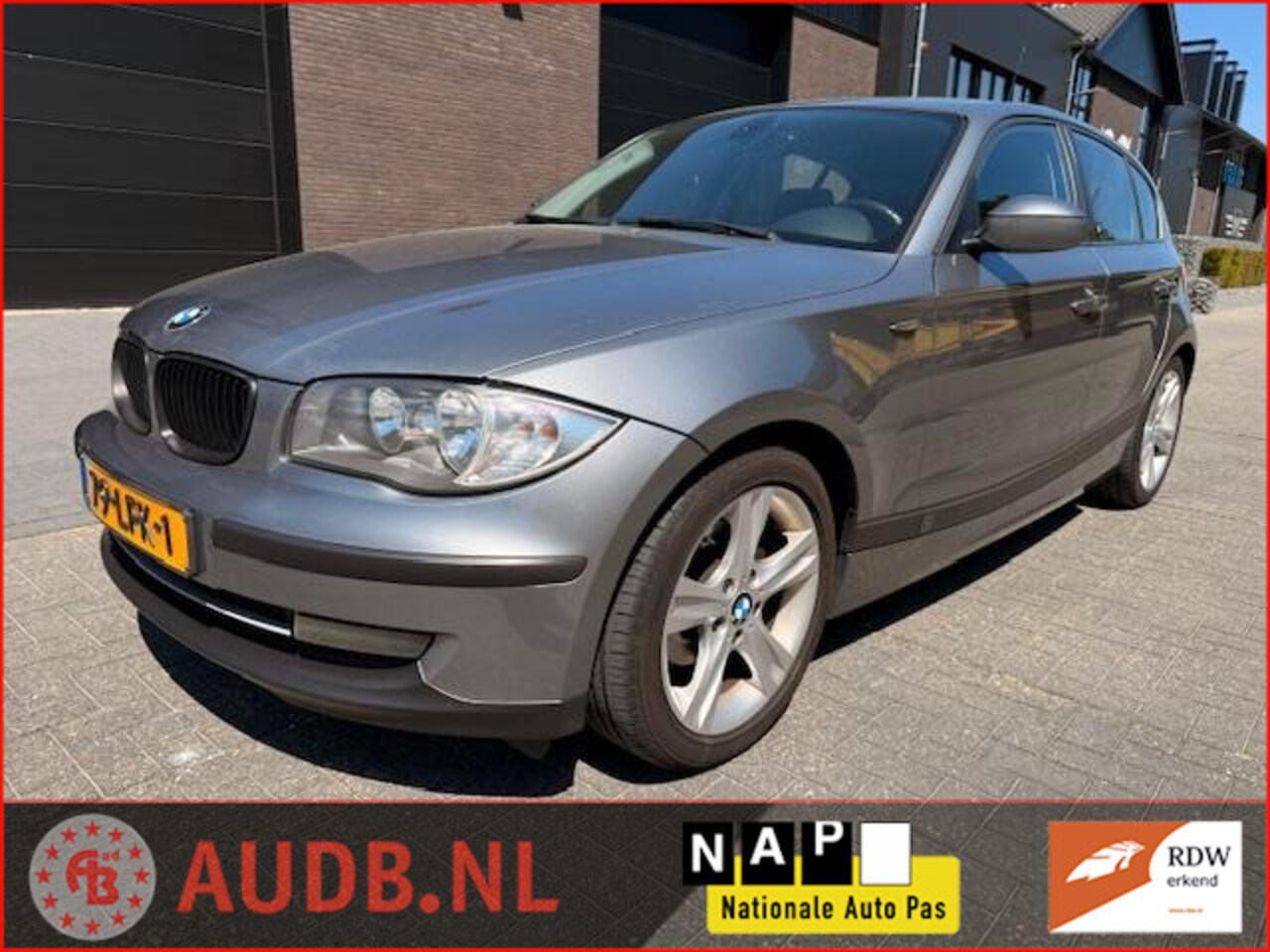 BMW 1-serie - 118i Business Line | 5 DEURS| 17INCH| NETTE AUTO| - AutoWereld.nl